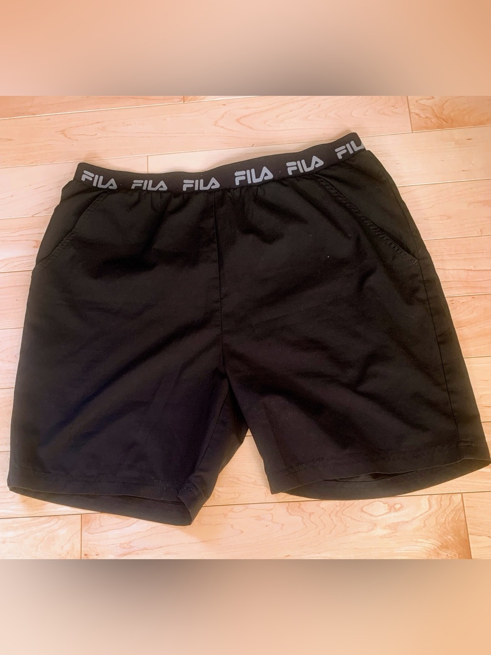 ☀️SUMMER BLOWOUT ITEM☀️Fila L Athletic PullOn Men's Shorts with Logo Waistband